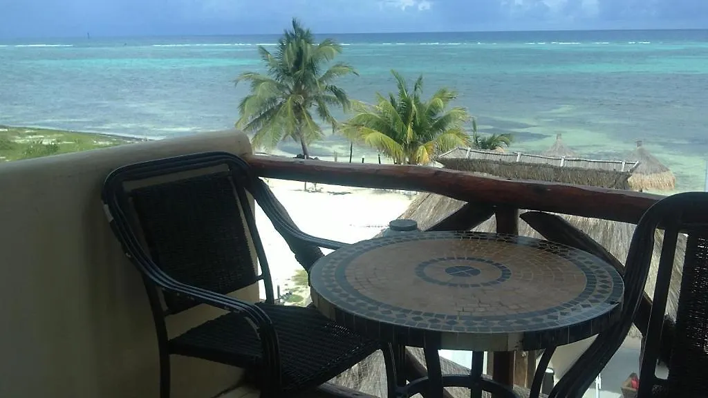 Hotel Arenas Mahahual 3*,