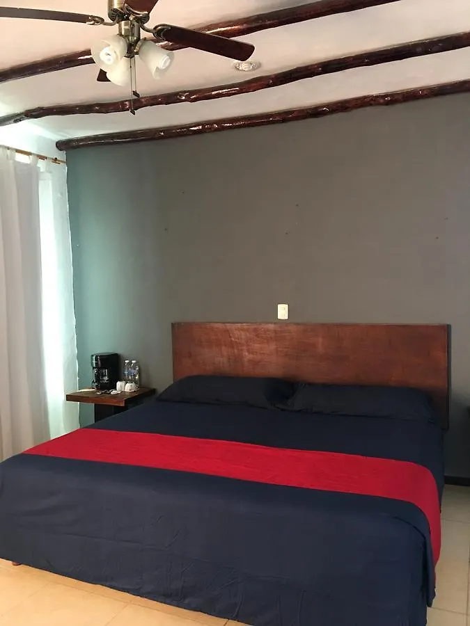Hotel Arenas Mahahual Mexiko